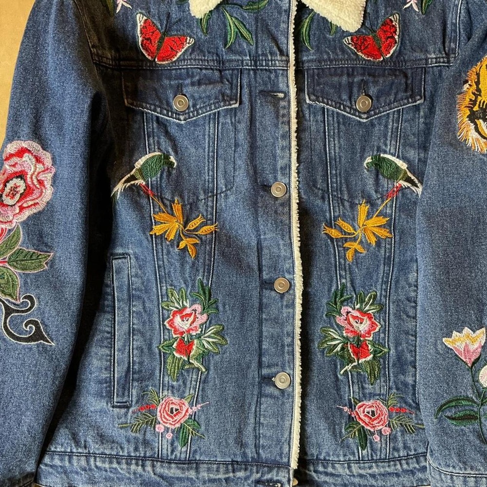 Embroidered Denim Jacket - Picture 4 of 8